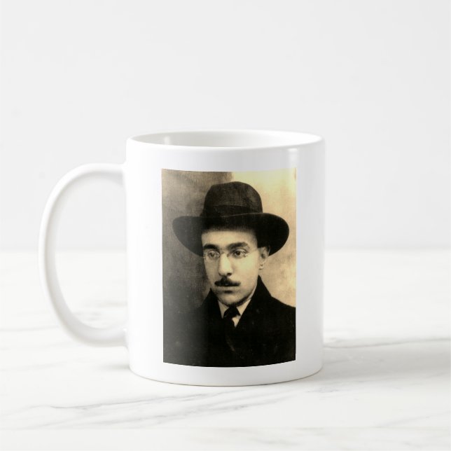 Porträtt i Fernando Pessoa Kaffemugg (Vänster)