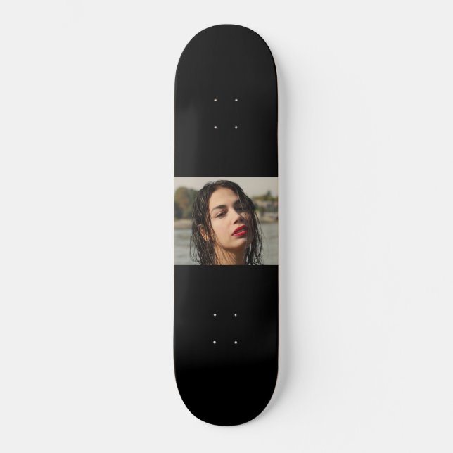 Porträtt i Young Dam Mini Skateboard Bräda 18,5 Cm (Framsida)