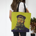 Porträtt till Joseph Roulin | Vincent van Gogh Tygkasse<br><div class="desc">Vincent van Goghs serie av porträtt från Joseph Roulin, postmannen i Arles, är en hjärtlig hyllning till hans nära vän och förtroendeperson. Arbetet målades mellan 1888 och 1889, och Van Gogh's Post-Impressionist stil, med fet färg, dynamiska penseldrag och uttrycksfull karaktär. Varje porträtt avspeglar Van Goghs beundran för Roulin, som skildrar...</div>