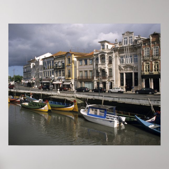 Portugal, Aveiro. Moliceiros (insamling av sjögräs Poster (Framsidan)