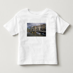 Portugal, Aveiro. Moliceiros (insamling av sjögräs Tee Shirt