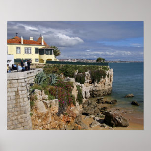 Portugal, Cascais. Praia da Rainha, en strand i 2 Poster