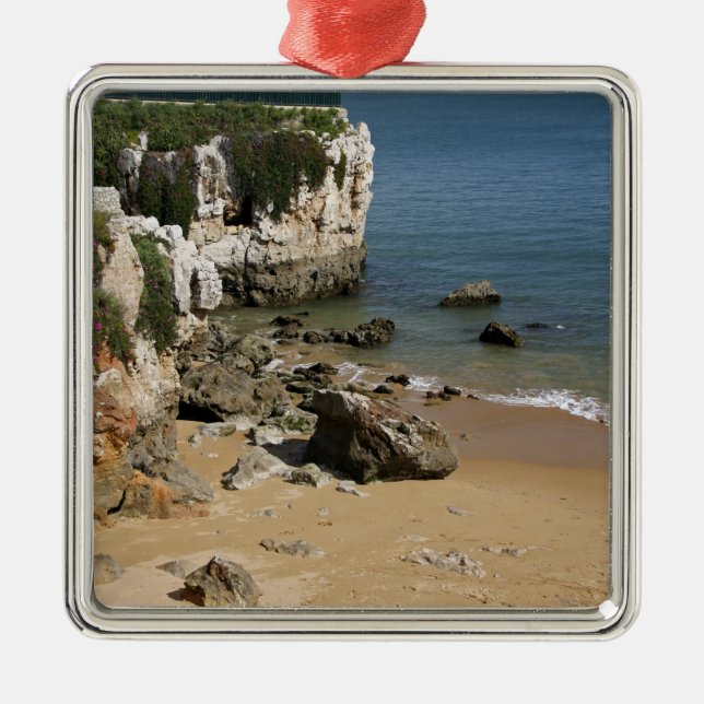 Portugal, Cascais. Praia da Rainha, en strand i Julgransprydnad Metall (Framsidan)