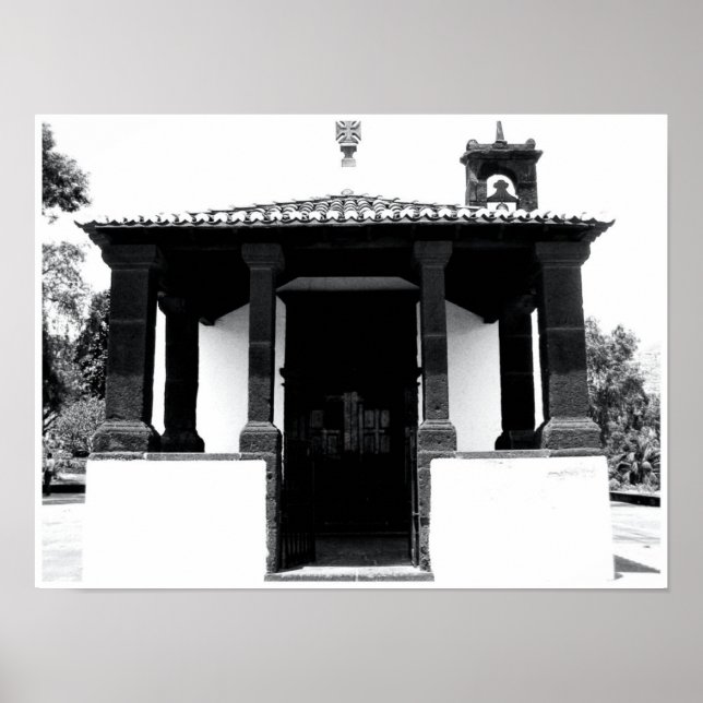 Portugal: Cute White Church w/ Bell Print Poster (Framsidan)