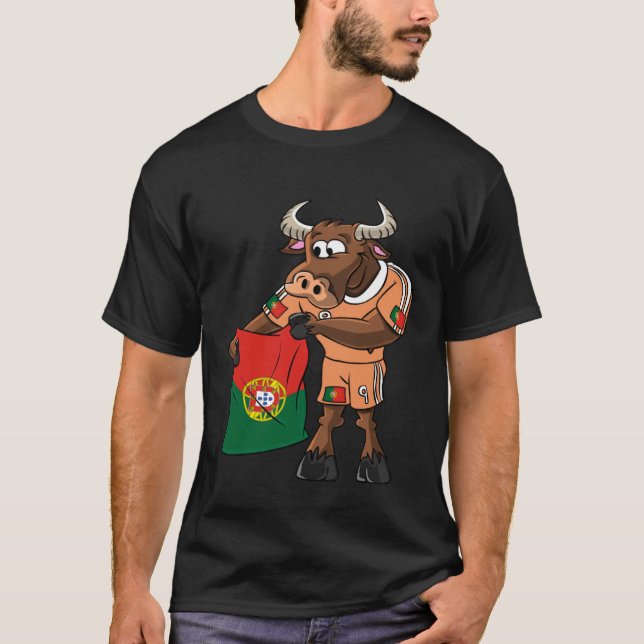 Portugal Fan Taurus T Shirt (Framsida)