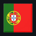 Portugal Flagga Magnet<br><div class="desc">Det portugisiska flagga är ett lodrät med en emblem centrerad över färg-gränsen. Den använda färgen i flagga är röd, grönt. Andelen portugisiska flagga är 2:3. Portugals Flagga antogs 1911. Den första användan av den nuvarande utformningen av flagga var 1911. Den senaste ändringen av den nuvarande utformningen av den portugisiska flagga...</div>