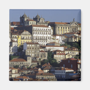 Portugal, Oporto (Porto). Historiska hus och Magnet