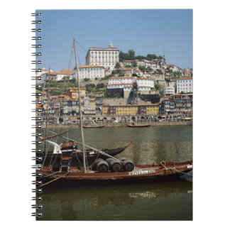 Portugal, Porto, Båt med vintunnor Anteckningsbok Med Spiral
