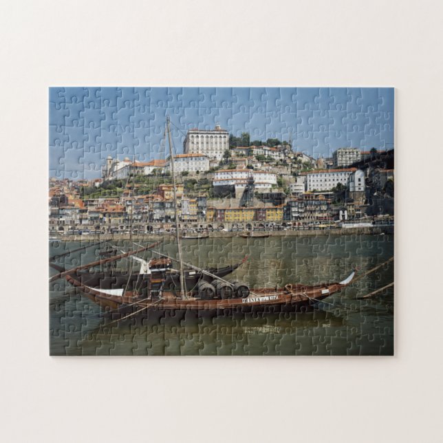 Portugal, Porto, Båt med vintunnor Pussel (Horisontell)