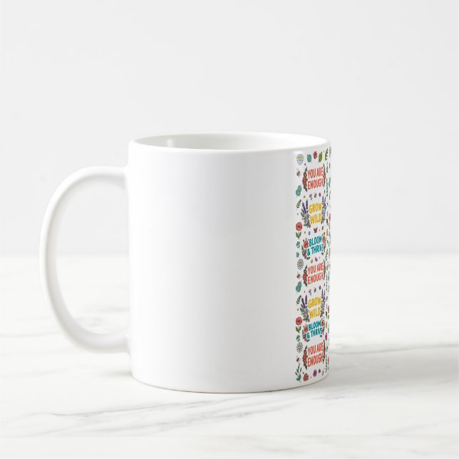 Positiv bekräftelse typografimönster kaffemugg (Vänster)