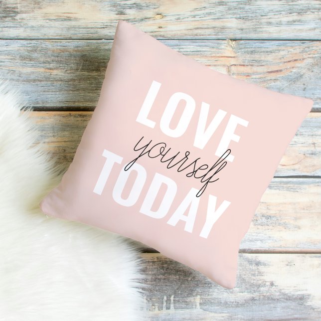 Positiv Kärlek-själv i dag Pastel Rosa-offert Kudde (Skapare uppladdad)