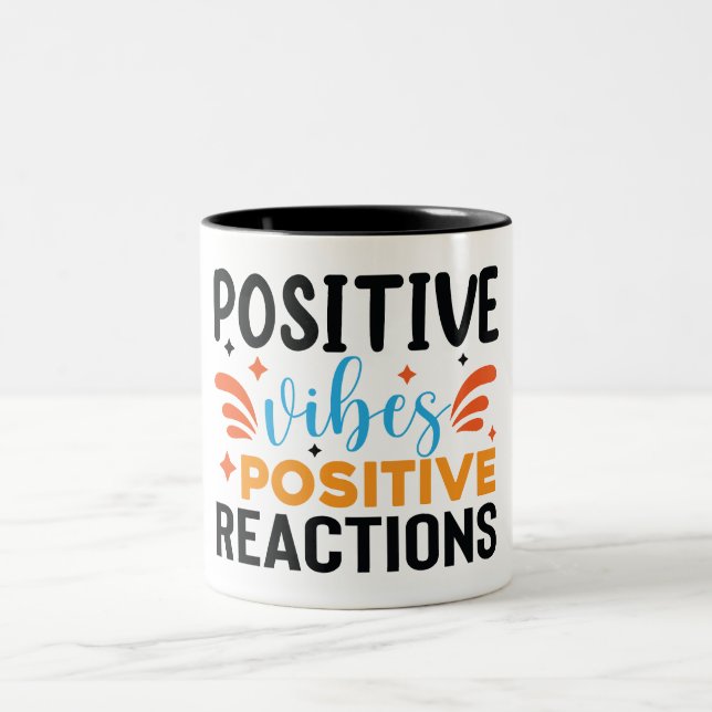 Positive Vibes | Motiveringsoffert Två-Tonad Mugg (Center)