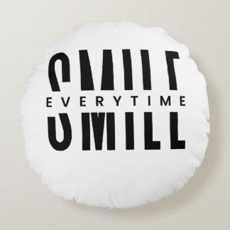 Positive Vibes Smile Pillow Rund Kudde