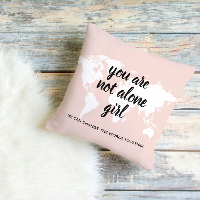 Positivt att du inte är Ensam Girl Motivation Cita Kudde (Skapare uppladdad)