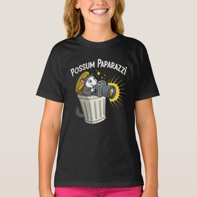 Possum Paparazzi T-Shirt: Funny NattCrawler Tee (Framsida)