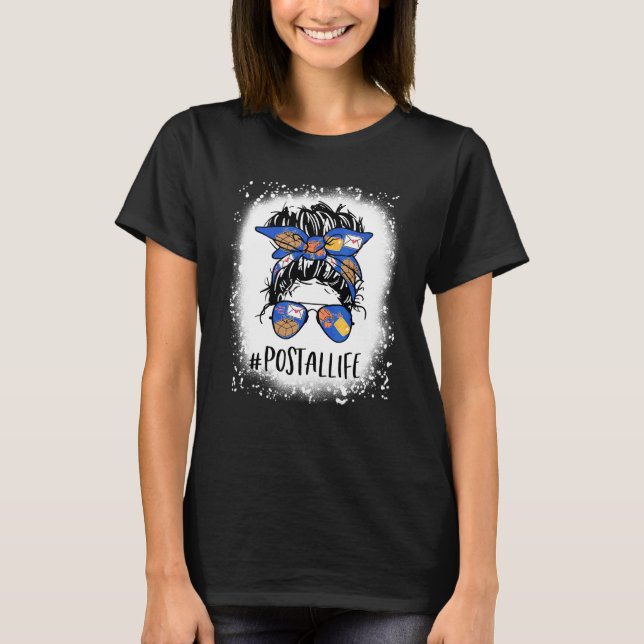 Postallife Mail Carrier Postal Worker Mailwomen Mo T Shirt (Framsida)