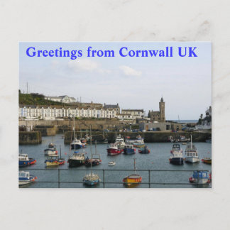 POSTCARD - Båtar i byhamnen Cornwall Vykort