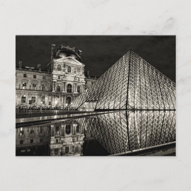 Postcard The Louvre Pyramid In Black / White Paris Vykort (Framsida)