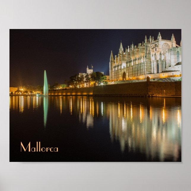 Póster Catedral de Palma de Mallorca reflejada Poster (Framsidan)
