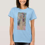 Posthumous Porträtt i Ria Munk av Gustav Klimt T Shirt<br><div class="desc">Posthumous Porträtt of Ria Munk (1918) av Gustav Klimt är en vintage av Viktorian Era Symbolism bra art porträtt. Den unga kvinnan i porträtt är Maria Munk som begick självmord den 28 december 1911, efter att författaren Hanns Heinz Ewers avbröt sin förlovning. När Klimt själv arbetade på porträtt dog och...</div>