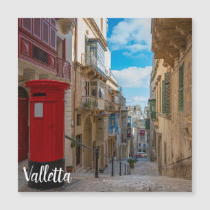 Postlåda med röd vintage på Malta