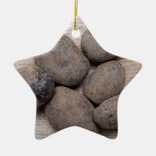 Potatis på träburk julgransprydnad keramik