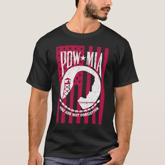 POW/MIA Flag: Never Forgotten: T Shirt (Framsida)