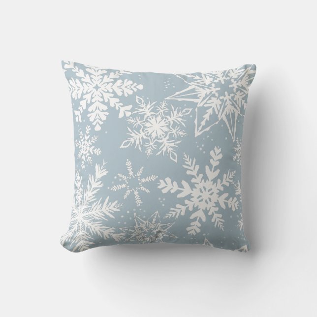 Powder Blue Winter Wonderland Snowflake Mönster Kudde (Framsida)