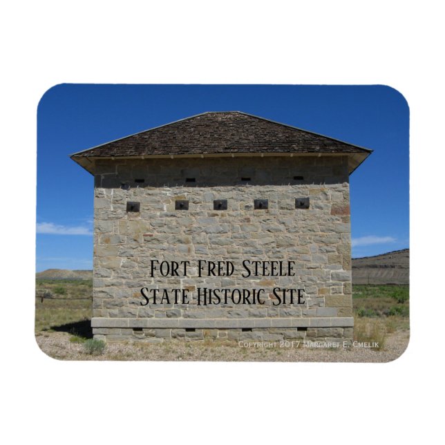 Powder Magazine, Fort Fred Steele Historic Site Magnet (Horisontell)