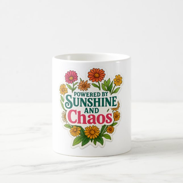 🌼🌞 “Powered by Sunshine and Chaos” Mug ☕💥 Kaffemugg (Center)