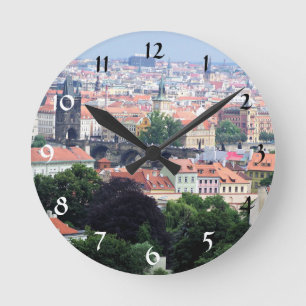 Prag-vy Rund Klocka