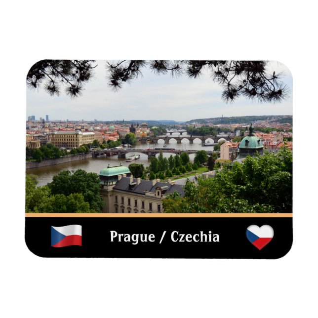 Pragbroar och floden Vltava/Czechia Magnet (Horisontell)