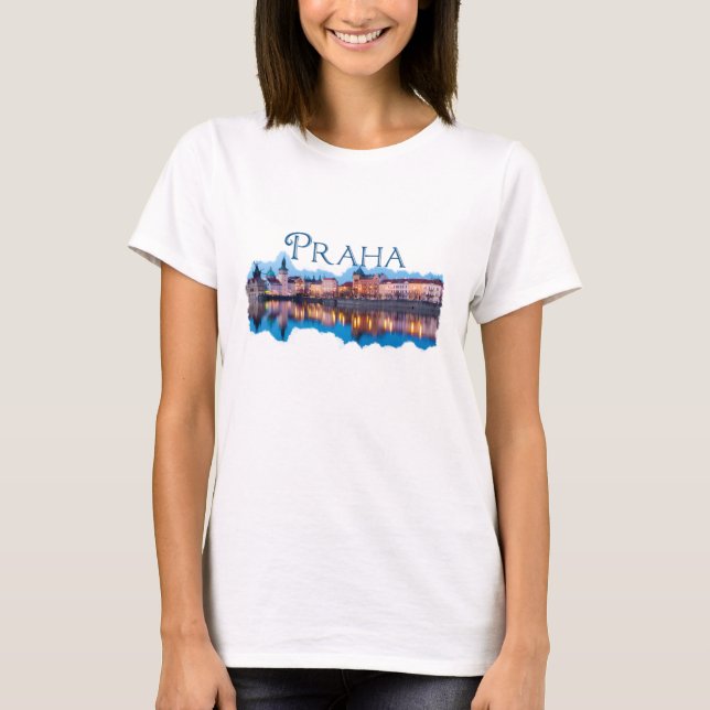Praha: Evening Skyline T Shirt (Framsida)
