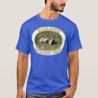 Prairie Hundar vid Badlands nationalpark i södra D T Shirt