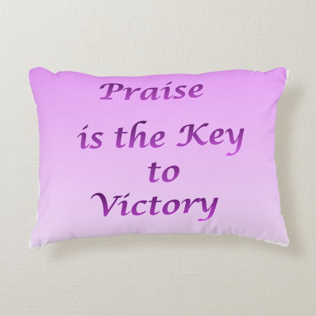 Praise is the Key to victory Pillow Prydnadskudde (Framsidan)