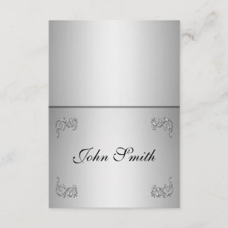 Praktfull bordskort med namn - elegant silvervirve