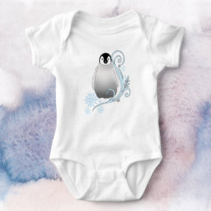 Praktfull vinterpingvin i Art Nouveau-stil med snö T Shirt