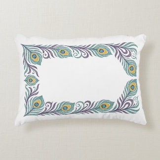 Praktisk kudde med påfågelsfjäder