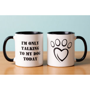 Pratar med min hund idag Rolig introvert kontorsmu Mugg