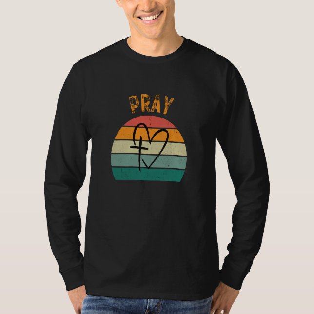 Pray heart cross t shirt (Framsida)