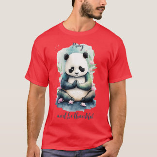 Pray och var tacksam yoga panda t shirt