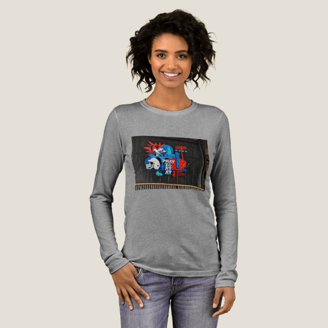 PRAYAYAYAY T SHIRT (Hel framsida)
