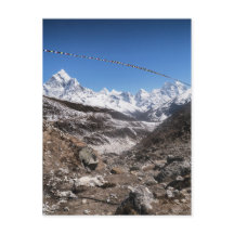 Prayer Flaggor & Snowy Mountains (Himalayas)
