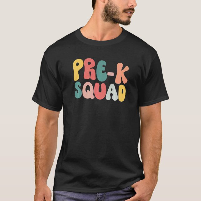 Pre K Squad Team Back to school Groovy Retro T Shirt (Framsida)
