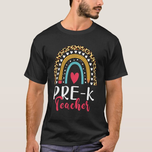 Pre K Teacher Leopard Rainbow Heart Back to school T Shirt (Framsida)
