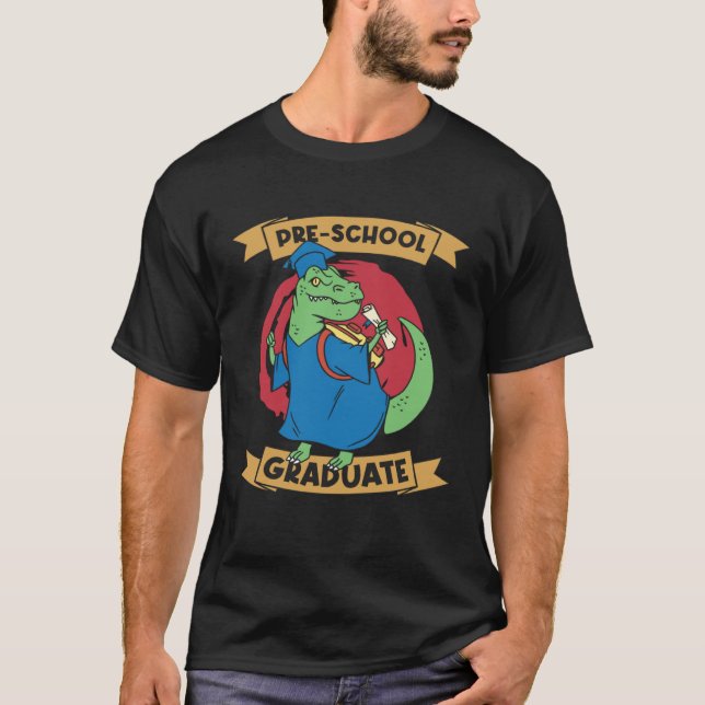 Pre School Graduate Crocodile Teacher Education Sc T Shirt (Framsida)