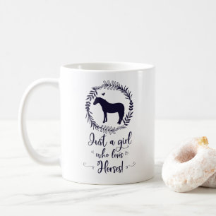Precis en flicka som älskar hästsilhouetten kaffemugg