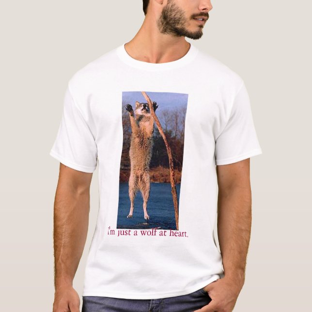 Precis en varg på heart. tee shirt (Framsida)