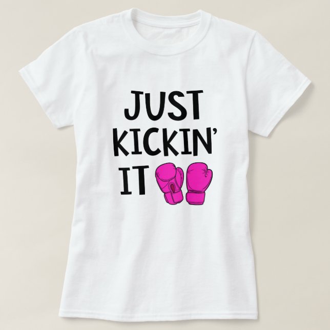 Precis Kickin klassificerar det roliga Kickboxing T Shirt (Design framsida)