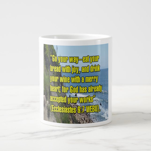 Predikaren 9:7 WEBU Mugg Jumbo Mugg (Framsidan)